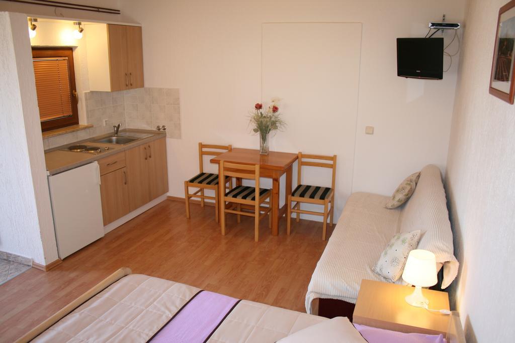Guesthouse Hodak Seliste Dreznicko Oda fotoğraf